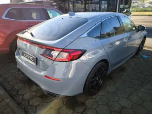 Honda Civic 2,0 Advance Hybrid *Leder*Bose*Glasdach Bild 5