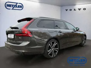 Volvo V90 Kombi Benzin EU6d B4 B Plus Dark 360 Kamera DAB SH Bild 3