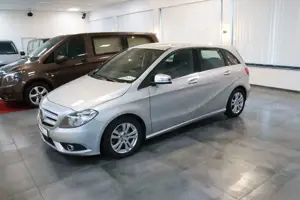 Mercedes-Benz B 180 BlueEFFICIENCY * 58TKM *