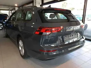 Volkswagen Golf VIII Variant Life eTSI Aut. Navi SHZ LED Bild 4