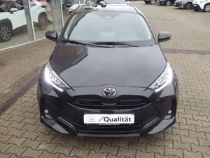 Toyota Yaris 1.5Hybrid Teamplayer+Comfort-Paket Bild 2