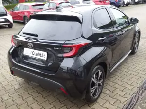 Toyota Yaris 1.5Hybrid Teamplayer+Comfort-Paket Bild 4
