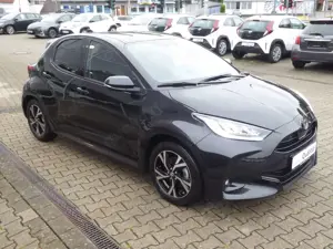 Toyota Yaris 1.5Hybrid Teamplayer+Comfort-Paket Bild 3