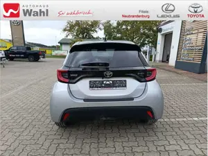 Toyota Yaris 1.5 Hybrid Teamplayer Bild 4