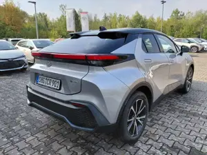 Toyota C-HR 2.0 Hybrid Teamplayer Finanzierung 1,99%* Bild 5