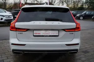 Volvo V60 Kombi 2.0 Inscription LED Navi Tempomat DAB Bild 4