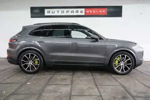Porsche Cayenne E-Hybrid/P-Display/HeadUp/HD/AHK/InnoDr