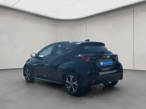Toyota Yaris Hybrid 1.5 VVT-i Teamplayer Bild 3