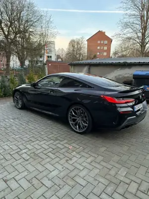 BMW M850 mit Garantie und Scheckheftgepflegt Bild 3