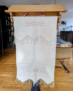 Ururomas Handtuchhalter mit Überhangtuch - antik Bild 2