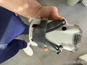 DJI Mini 4 Pro Fly More Combo Kameradrohne (mit RC 2 Fernsteuerung)WIE NEU .