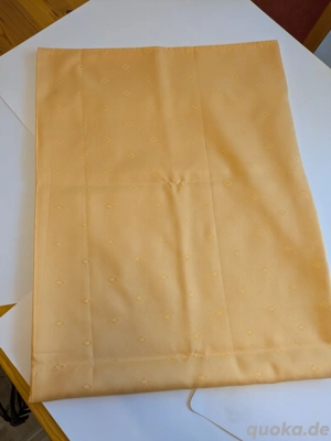 2 Tischdecke Größe 130x220cm pflegeleicht, auch einzeln abzugeben 
