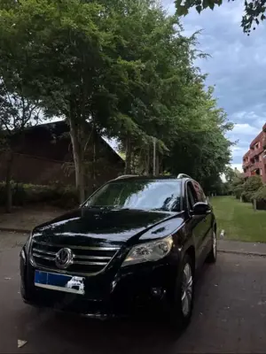 Volkswagen Tiguan VW Tiguan 5N 2.0 TFSI 4Motion Team Bild 2