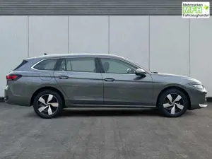 Volkswagen Passat Variant Business AHK+MASSAGE+NAVI+17"ALU+ACC+KAMERA+LED... Bild 5