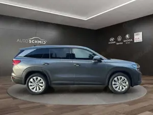 Skoda Kodiaq 2.0 TDI 4x4 Selection 7-SITZER AHK RFK ACC Bild 5