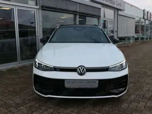 Volkswagen Passat R-Line 2.0 TDI DSG AHK SIGNATURE HUD DCC Bild 3