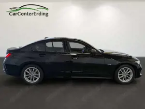BMW 320 eLimousine*LED*Navi*CurvedDisplay*DAB*PDC* Bild 3