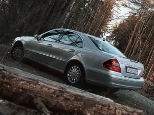 Mercedes-Benz E 240 E 240 Elegance