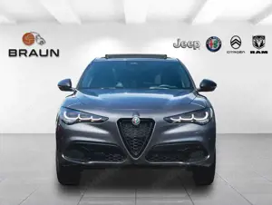 Alfa Romeo Stelvio 2.0 16V Turbo AT8-Q4 Veloce VOLL! Bild 2