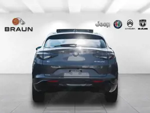 Alfa Romeo Stelvio 2.0 16V Turbo AT8-Q4 Veloce VOLL! Bild 4