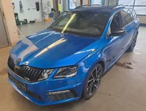 Skoda Octavia Combi RS 4x4 Digital Standheizung
