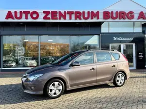 Hyundai i30 CW 1.6 Comfort KLIMA AHK wenig km