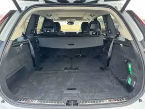 Volvo XC90 T8 AWD Plug-in Hybrid Plus Dark Bild 5