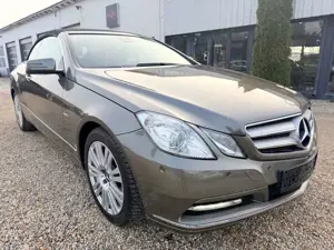 Mercedes-Benz E 200 CGI Cabrio LEDER*KLIMAAUTO*SHZG*SCHECKHEFT