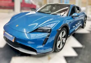 Porsche Taycan Cross Turism 4S Bose 18Wege*Pano*93kwh S