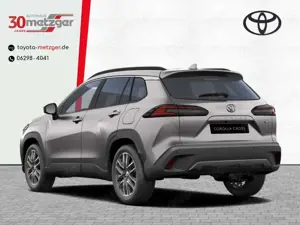 Toyota Corolla Cross 2.0 Hybrid Teamplayer +Kamera +NEUES MODELL Bild 4