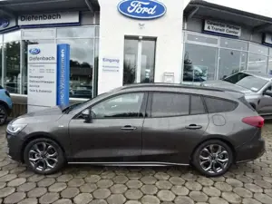 Ford Focus 1.0 Ecoboost Hybrid Turnier ST-Line Autom.