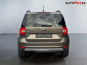 Skoda Yeti 1.4 TSI Elega. Anhängerkupplung 2 x Einparkhilf... Bild 4