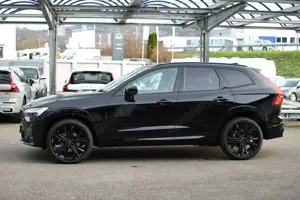 Volvo XC60 B5 AWD BLACK EDITION SOUNDSYS. PRIVACY AHK Bild 3