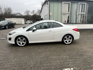 Peugeot 308 308 CC 200 THP Allure Bild 2