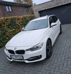 BMW 318 318d Touring Aut. Sport Line