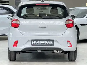 Hyundai i10 i10 1.0 AUTOMATIK|KAMERA|KLIMA|NAVI|5.J-GARANTIE Bild 4