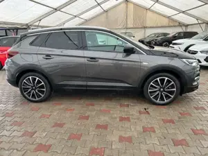 Opel Grandland Ultimate Plug-in-Hybrid 4 Bild 4