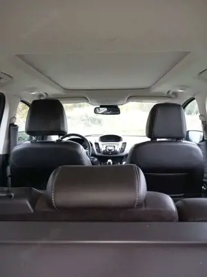 Ford Kuga 1.6 EcoBoost 4x4 Aut. Titanium Bild 5