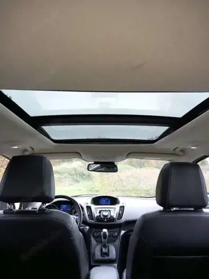 Ford Kuga 1.6 EcoBoost 4x4 Aut. Titanium Bild 4