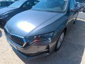 Skoda Octavia Lim. 1.5 TSI mHEV 110 kW Selection LED