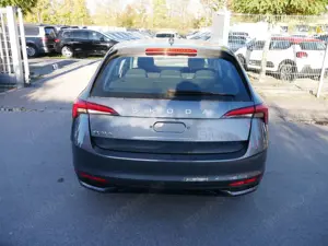 Skoda Scala Selection 1.5 TSI DSG*LED*PDC-HI*TEMPOMAT*SMARTLIN Bild 3