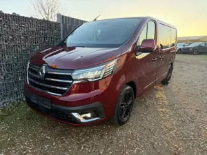 Renault Trafic dCi 170 EDC SpaceClass Escapade Leder ACC Bild 2