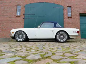 Triumph TR6 Roadster richtig gutes Auto! Bild 3