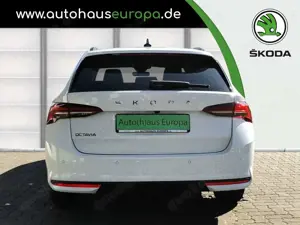 Skoda Octavia Combi Selection 2.0TDI (150PS) ACC HUD SpurW AHK 4 Bild 3