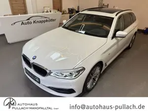 BMW 530 5er - 530 d xDrive M Sport AHK/HUD/PANORAMA