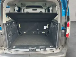 Ford Tourneo Courier 54 kWh TITANIUM Bild 5