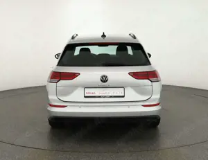 Volkswagen Golf VIII Variant 1.0 TSI Life LED Navi ACC Bild 4