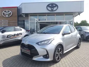 Toyota Yaris 1.5 Hybrid - Teamplayer - m. Comfort+Safety-Paket