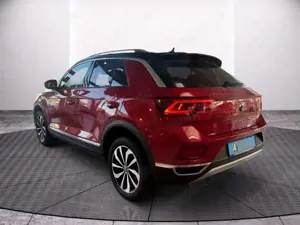 Volkswagen T-Roc 1.5 TSI DSG STYLE IQ.LIGHT NAVI AHK KAMERA Bild 4