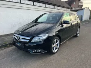Mercedes-Benz B 200 B200 NAVI PANORAMADACH KAMERA LEDER PDC V+H